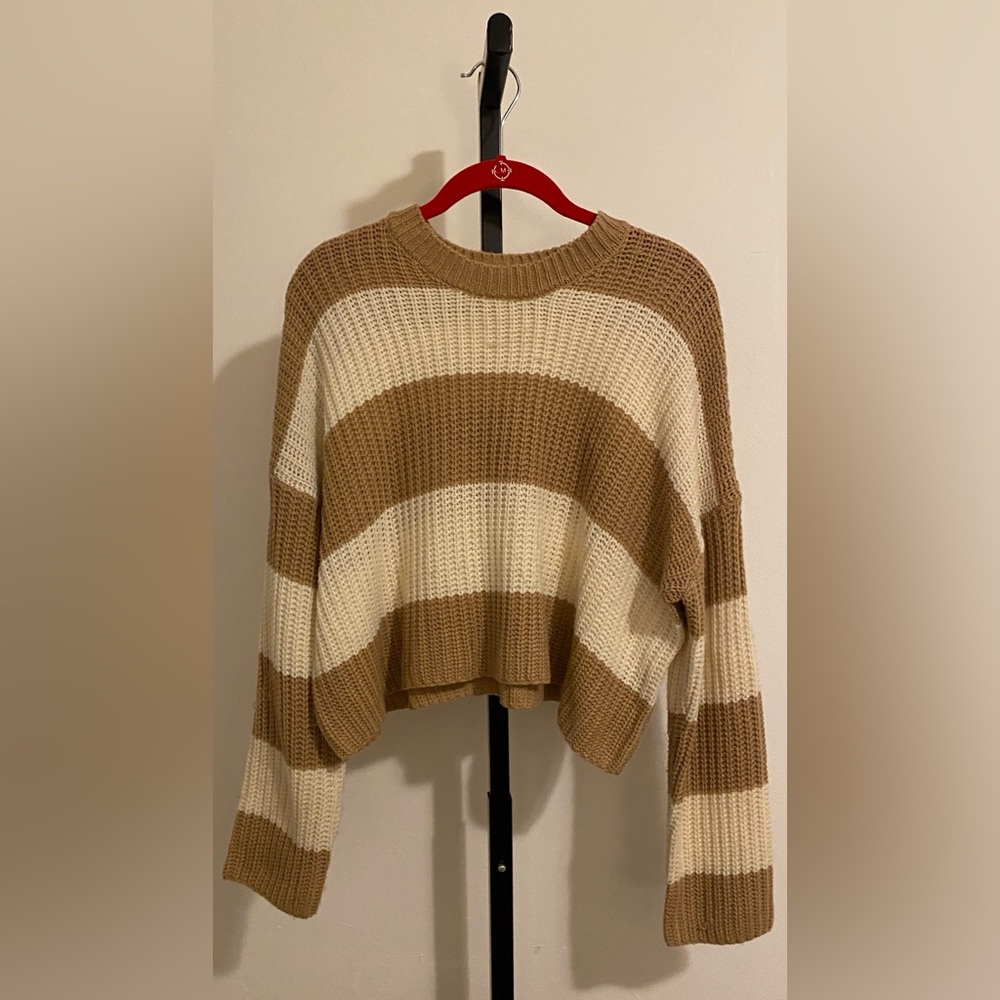 Jessica Simpson Brown and Cream Striped Sweater Women’s Medium DONATED